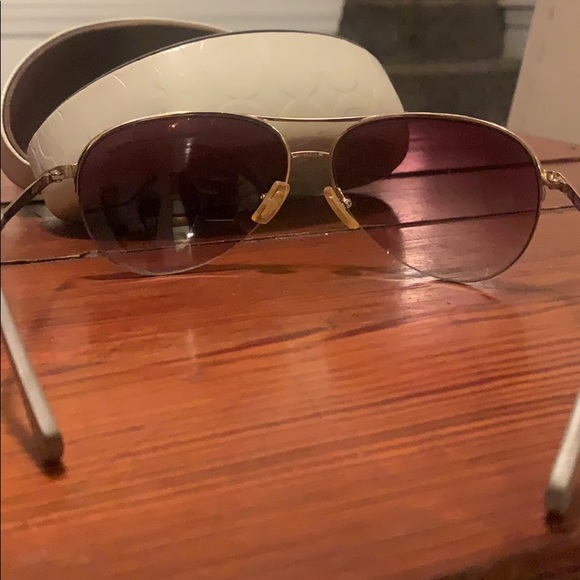 Coach Aviator Sunglasses - Picture 3 of 4
